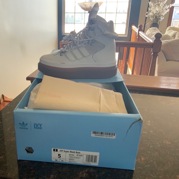 L👀K Adidas x IVY PARK Super Sleek Boot Size 5 NWT - Picture 8 of 11